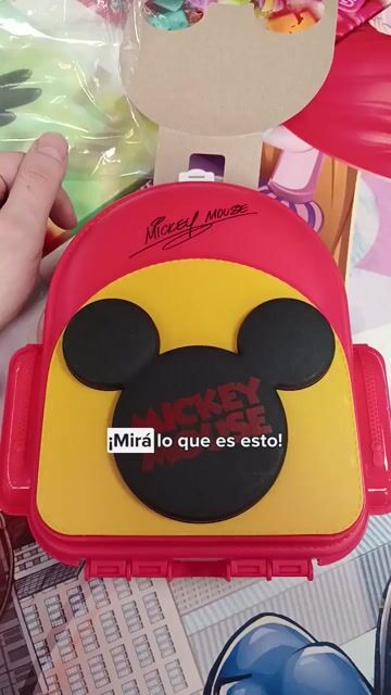 Video de Mochila Fashion Mickey Hamburguesas Disney + Accesorios