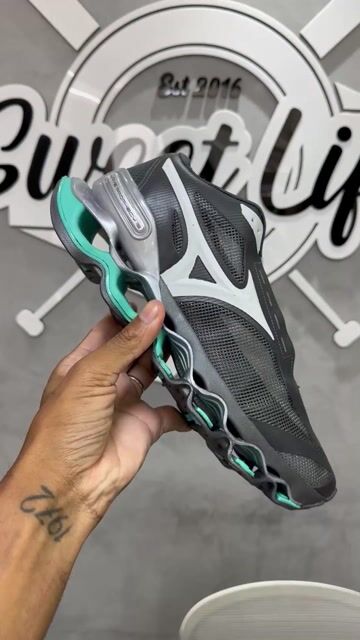 Video de Tênis MZ Wave Prophecy Prata/azul BB