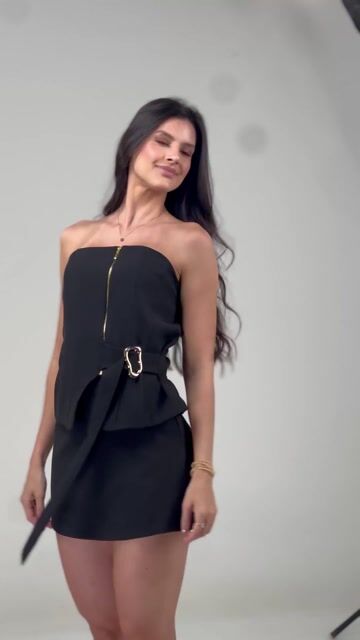 Vídeo de CONJUNTO SHORT SAIA CAROL