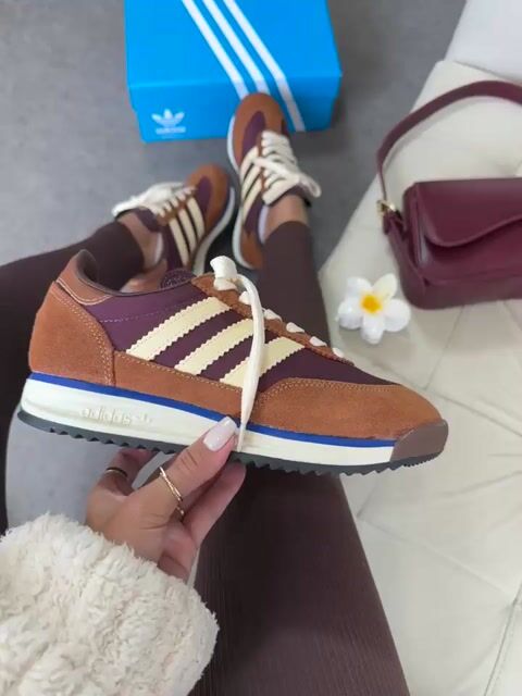 Video de AD SL 72