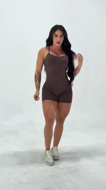 Vídeo de LUNAY'S JEANS