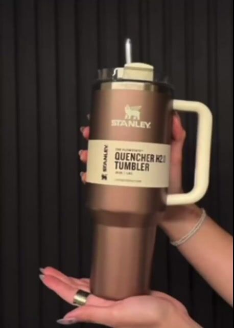 Video de QUENCHER STANLEY ORIGINAL 1.18 L - SUMMER ED. - FULL GRABADO PERSONALIZADO