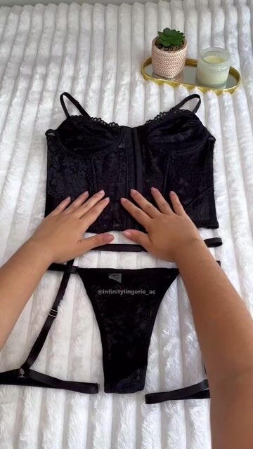 Vídeo de CONJUNTO CORSET (com cinta)