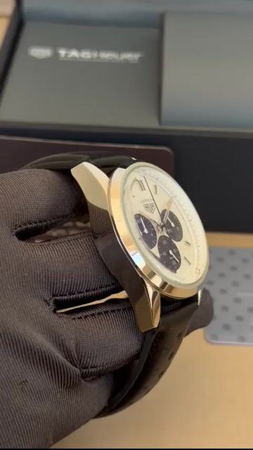 Video de TAG Heuer Chrono Carrera 60 Th Anniversary 44mm - AÇO/MOSTRADOR BRANCO - COURO