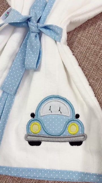 Vídeo de Roupão para bebê / infantil personalizado tema carro / fusca