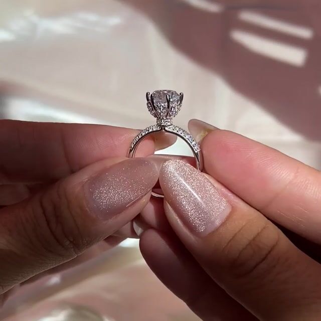 Video de Anel Jessica · Prata 925 · 2ct · Solitário Pedra Alta