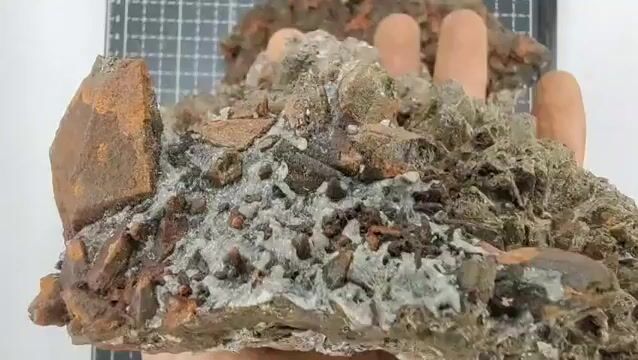 Video de 1.8 kg Calcita Escalenoédrica con Fluorita 2 Piezas Minerales de Colección
