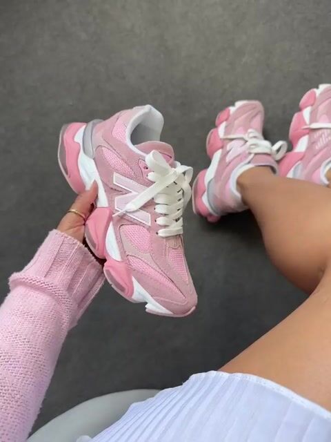 Video de New Balance 9060 - Premium