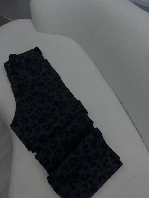 Vídeo de Calça jeans Animal print RSA