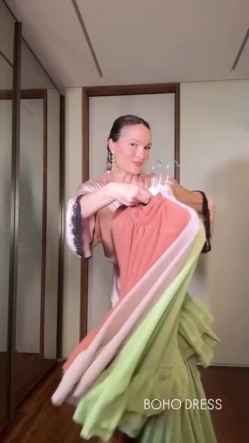 Video de VESTIDO CHIFFON C/ BABADO BOTOES GOLA CAPA BOHO VERDE MENTA