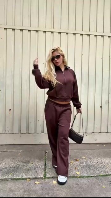 Video de EMBRUJO | Fabricantes de Jeans de mujer, Moda y Tendencias