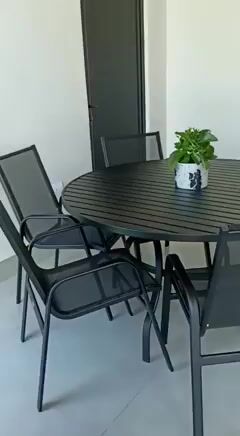 Vídeo de JOGO DE MESA GRÉCIA REDONDO EM ALUMINIO E TELA SLING- 8 LUGARES