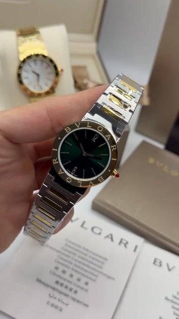Video de Bvlgari Automatic Silver 33mm- AÇO COM DOURADO/MOSTRADOR VERDE
