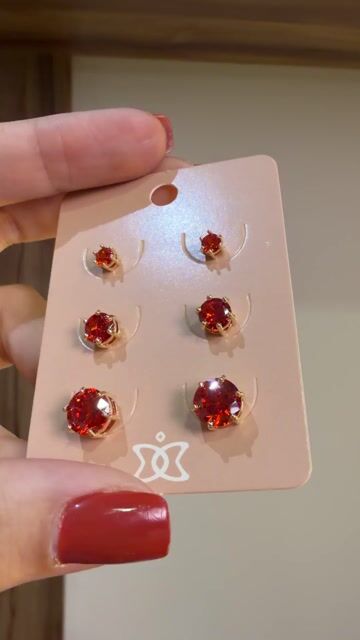 Vídeo de Rachel Rios | Semijoias Banhadas em Ouro 18k