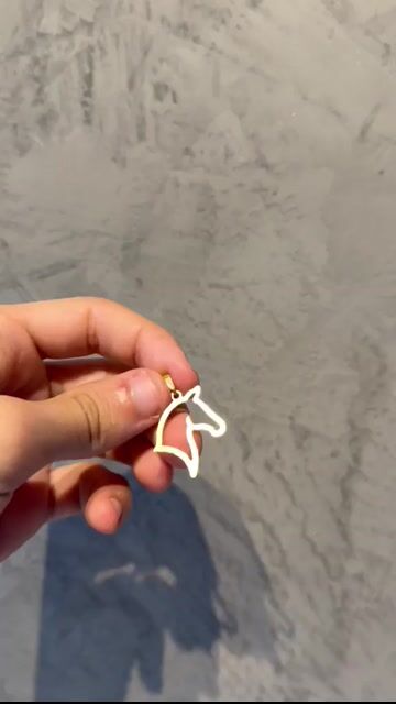 Video de Pingente pequeno Cavalo Vazado
