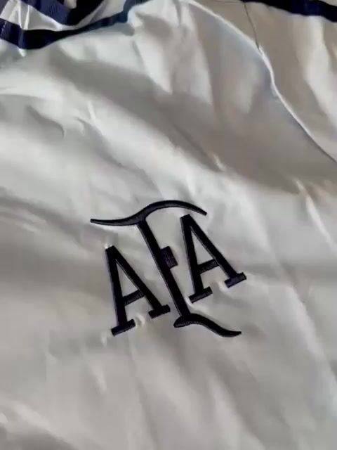 Video de CAMPERA RETRO ARGENTINA EDICION ESPECIAL