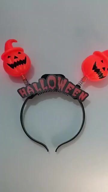 Video de Vincha de Halloween con calabazas y luces