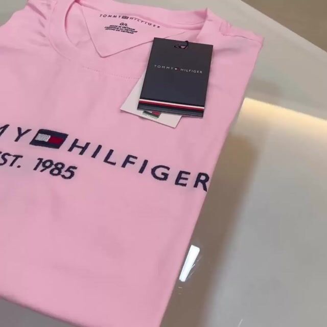 Video de 806 Camiseta Tommy Hilfiger - 100% algodão