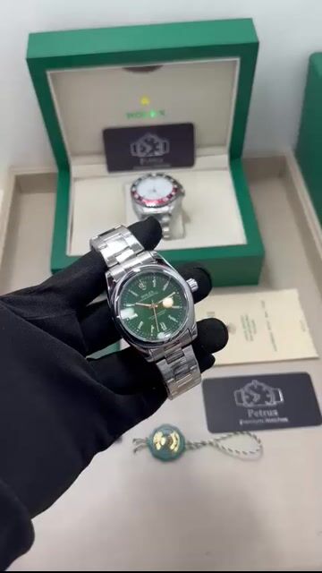 Video de Oyster Perpetual 38mm - AÇO/MOSTRADOR VERDE