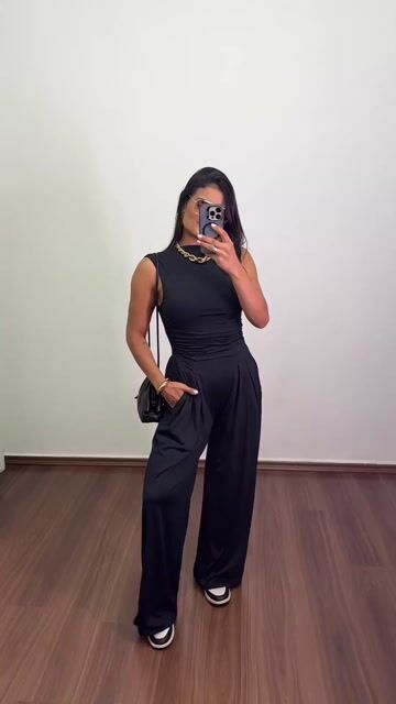 Vídeo de Macacão Longo Poliamida Premium Regata Bolsos Pantalona Julie