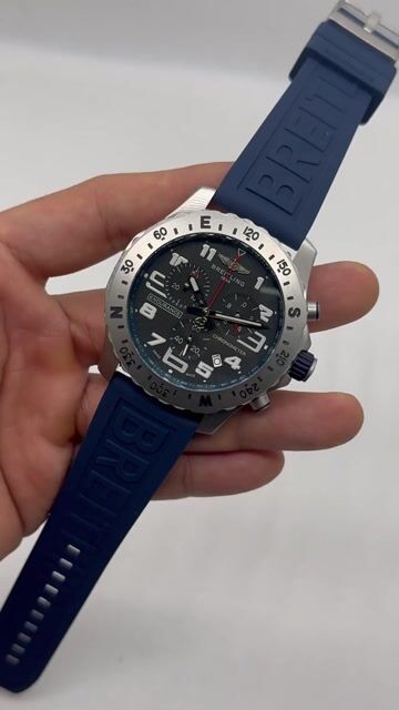 Video de Breitling Endurance Pro Ironman 44mm - AÇO/MOSTRADOR CHUMBO - SILICONE