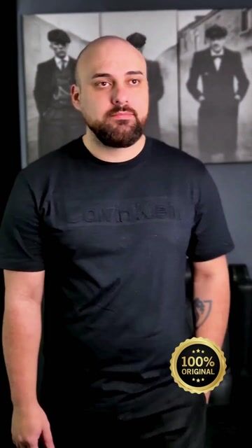 Video de Camiseta Calvin Klein Embossing Preto