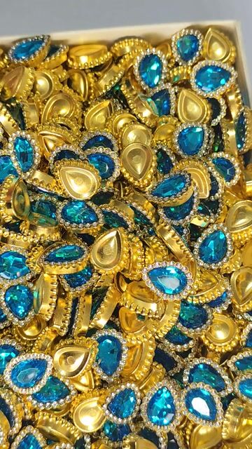 Video de Chaton Gota Azul Celeste com strass Pct 25 Peças