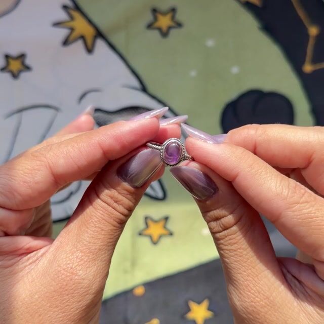 Video de Anel Dacota · Prata 925 · Ametista Natural · Estilo Boho