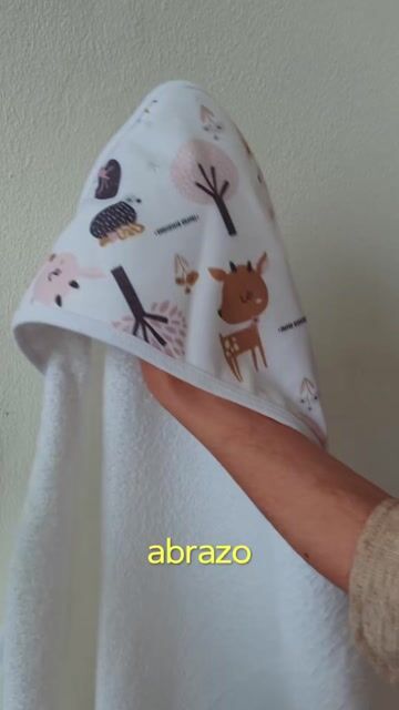 Video de TOALLON CON CAPUCHA ANIMALITOS