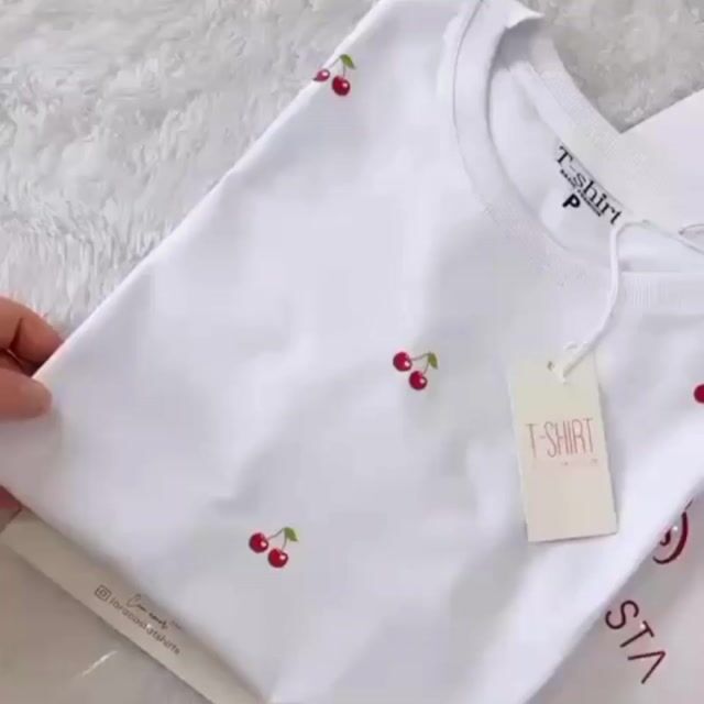 Vídeo de Lara Costa Brand