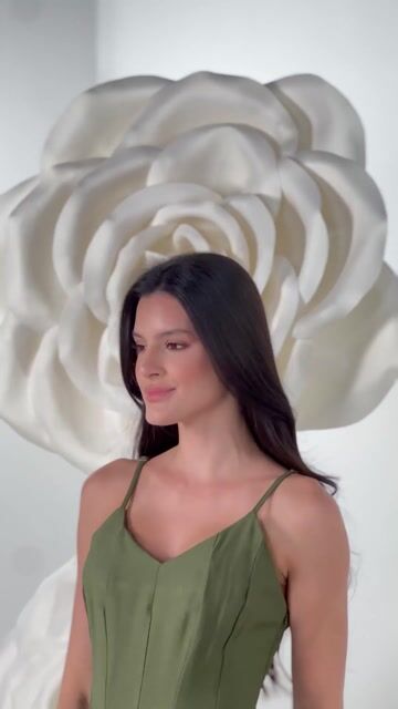 Vídeo de VESTIDO MIDI RAFAELA