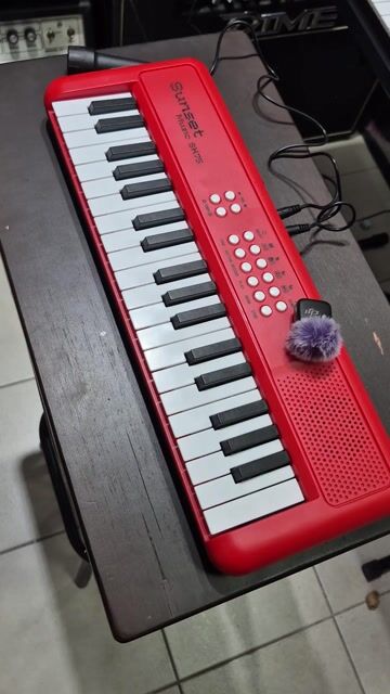 Video de Sunset Music Sk75 Teclado Infantil 37 Teclas + Micrófono -- Violeta