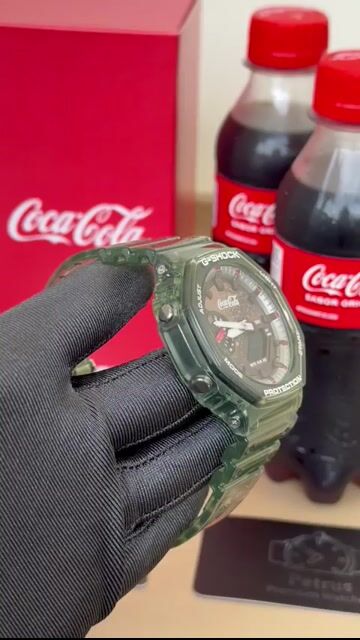 Video de Casio G-SHOCK COCA-COLA GA-2100CC 3A Limited edition 48mm - RESINA/MOSTRADOR PRETO