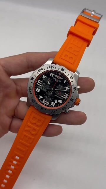 Video de Breitling Endurance Pro Ironman 44mm - AÇO/MOSTRADOR PRETO - SILICONE