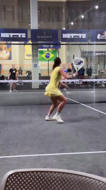 Vídeo de Vestido Marta Amarelo Manteiga