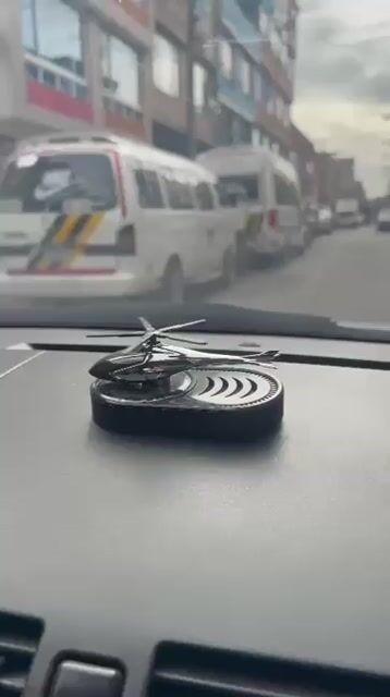 Video de HELICÓPTERO AMBIENTADOR CARRO