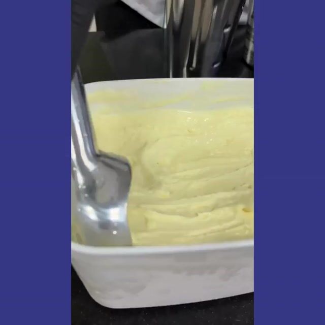 Vídeo de Equipamentos e acessórios para food service - Super Mix Spinner Shake 