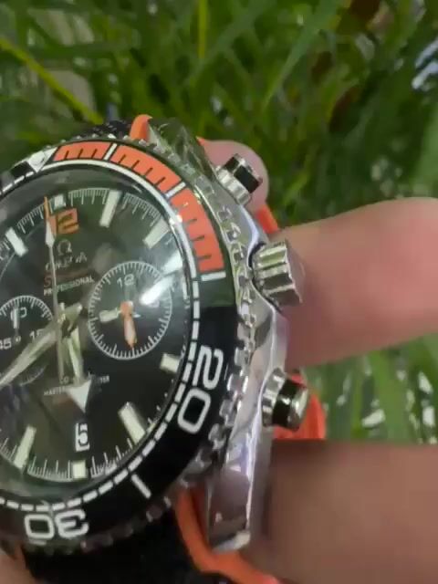 Vídeo de Seamaster Planet Ocean Preto Laranja Cronógrafo Linha Premium