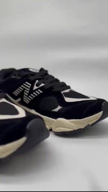 Video de NB 9060 Negro Gamuza