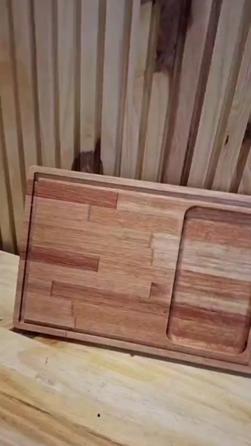 Video de Tabla de asado 20x30 en madera maciza de Eucalipto - (copia)
