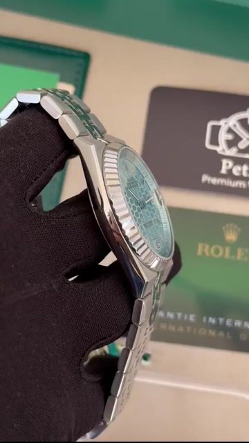 Video de Land-Dweller 40mm - AÇO/MOSTRADOR AZUL TIFFANY