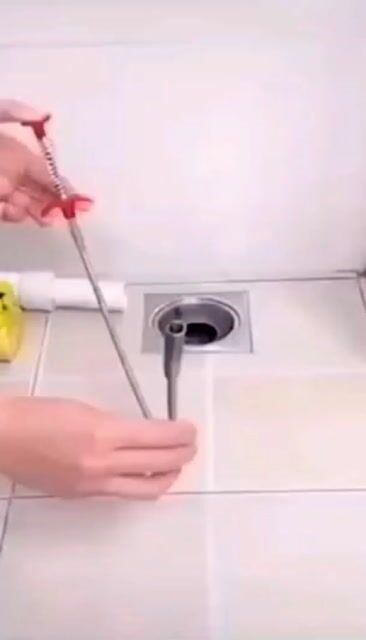 Video de Cinta Destapa Rejillas Y Cañerias Destapador Gancho 4 Garras