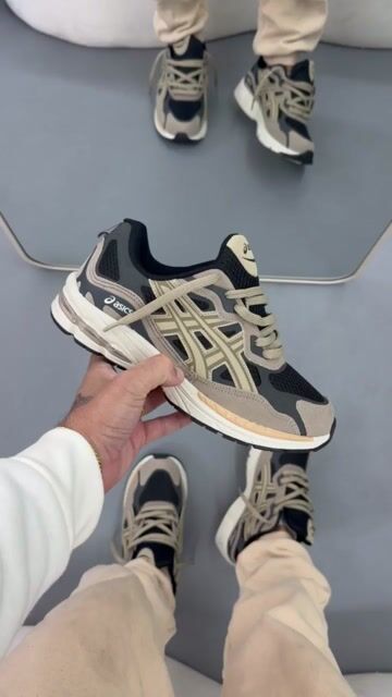 Vídeo de ASCS Gel-NYC Beige/Black