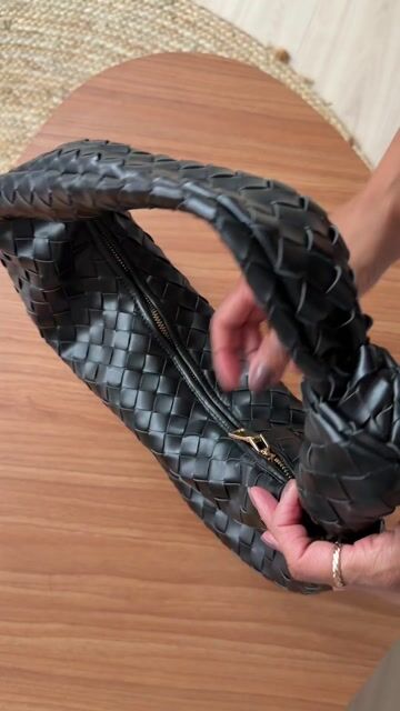 Vídeo de Bolsa Trançada Beatrice