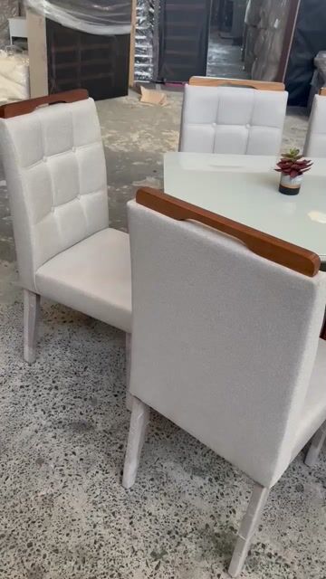 Video de Conjunto de Jantar em Madeira Maciça Safira com 6 Cadeiras Pérola - Linho Bege