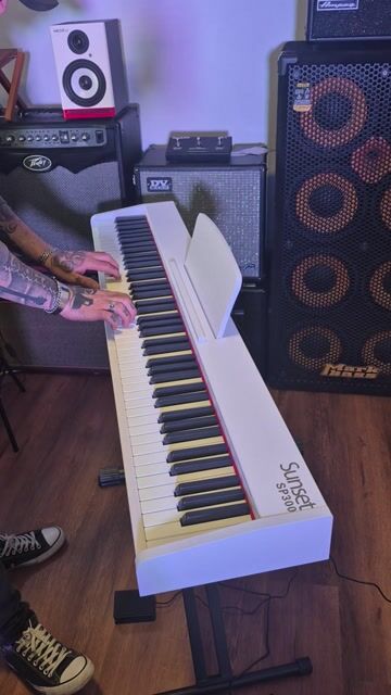 Video de Piano Digital 88 Teclas Sunset Sp300 + Pedal De Sustain - Blanco