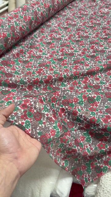 Vídeo de Tecido Seda c/ Viscose Estampada -