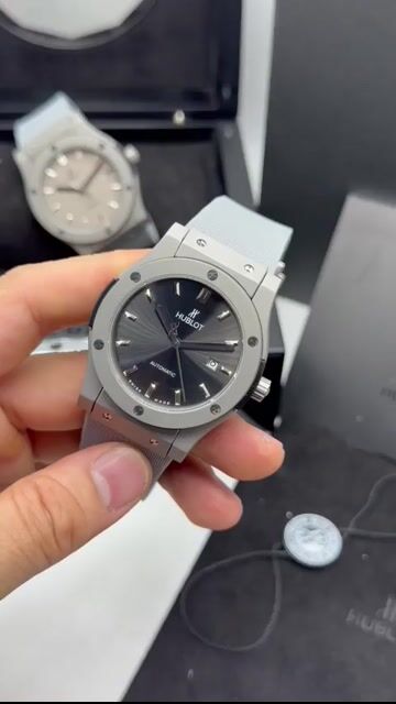 Video de Hublot Classic Fusion 45mm - AÇO/MOSTRADOR PRETO - SILICONE