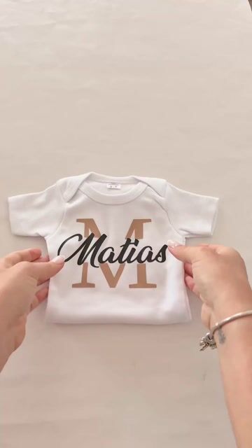Video de MiniMomentos | Ropa Personalizada para Bebés · Envíos a todo Argentina