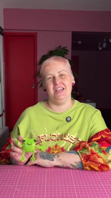 Vídeo de Cururu - brinquedo com catnip